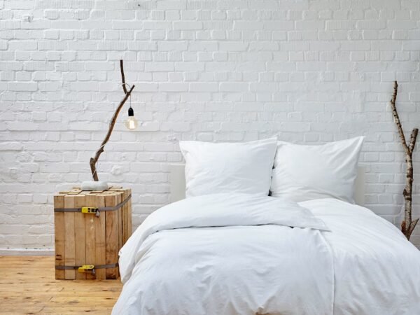 Simple Ways to Add Character to Minimalist Interiors