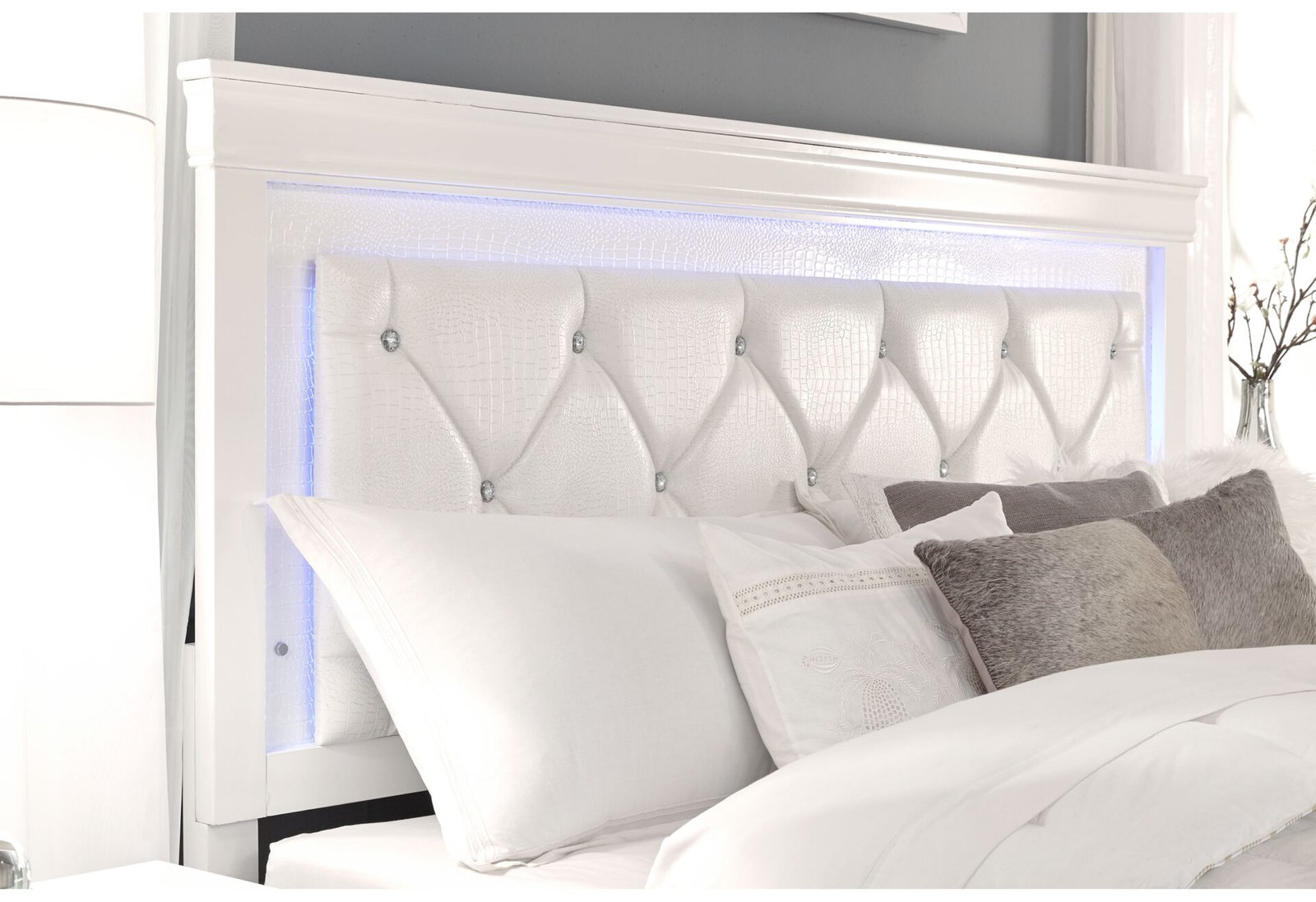 Second image of POMPEI METALLIC WHITE QUEEN BED GROUP WITH LED