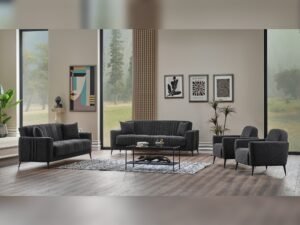 Adela_Livingroom_Ant_1.jpg