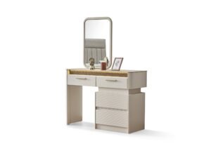 AlessaBedroom6.jpg