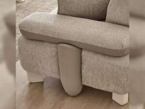 AlessaLivingroom2.jpg