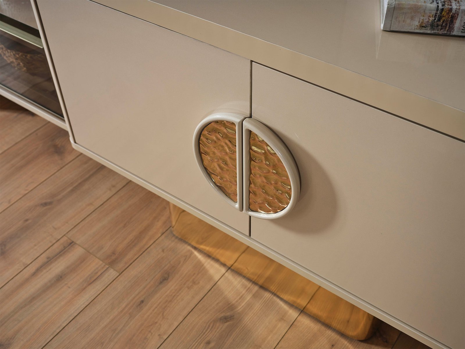 Second image of Armoni Elf Tv Stand