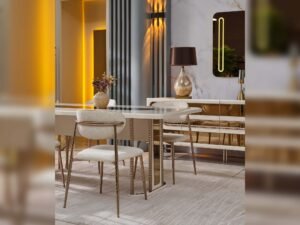 BellaDiningroom2.jpg