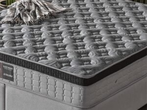 Bergama_Light_Grey_2.jpg