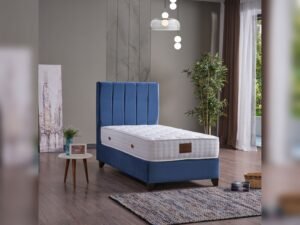 Cordobablue2_c1b5e1d1-c363-4499-8fbe-e9eaaa351616.jpg