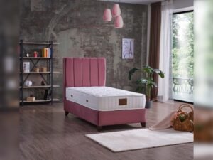 Cordobadustyrose2_8c7f0e8a-489c-40b0-913d-788ad1735d37.jpg