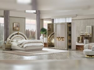 DeluxBedroom1.jpg