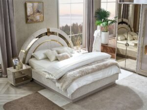 DeluxBedroom14.jpg