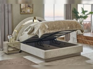 DeluxBedroom16.jpg