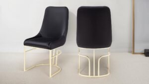 EMRALD_GOLD_LEGS_BLACK_1500_975.jpg