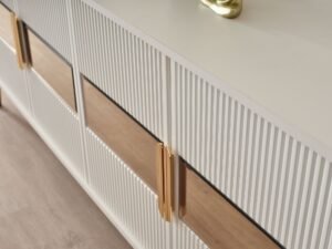 HareDiningroomAytasi6.jpg