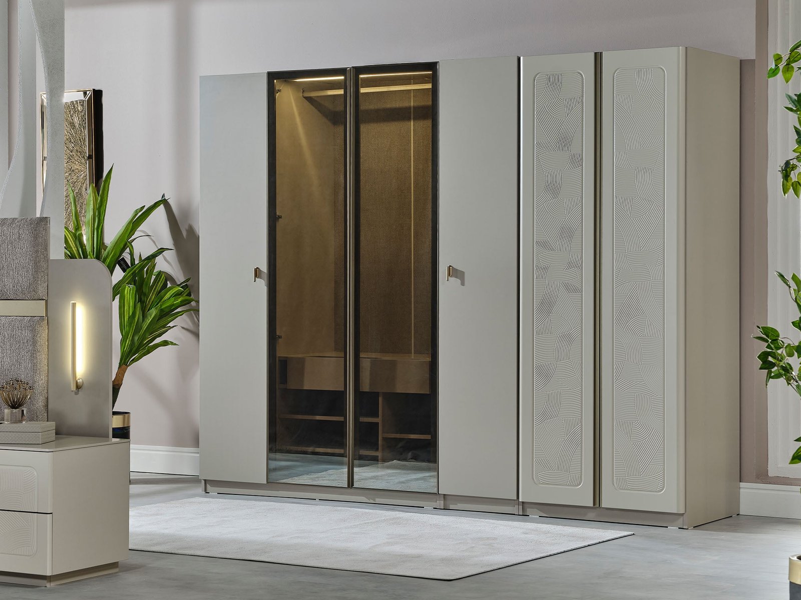Hisar Wardrobe