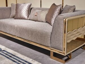 LucasLivingroom3.jpg