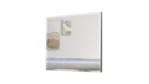 OLIVIA__Mirror_1500_975.jpg