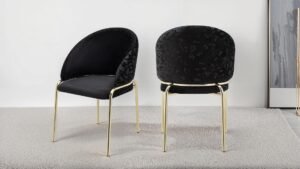ONYX_GOLD_LEGS_BLACK_89_1500_975.jpg