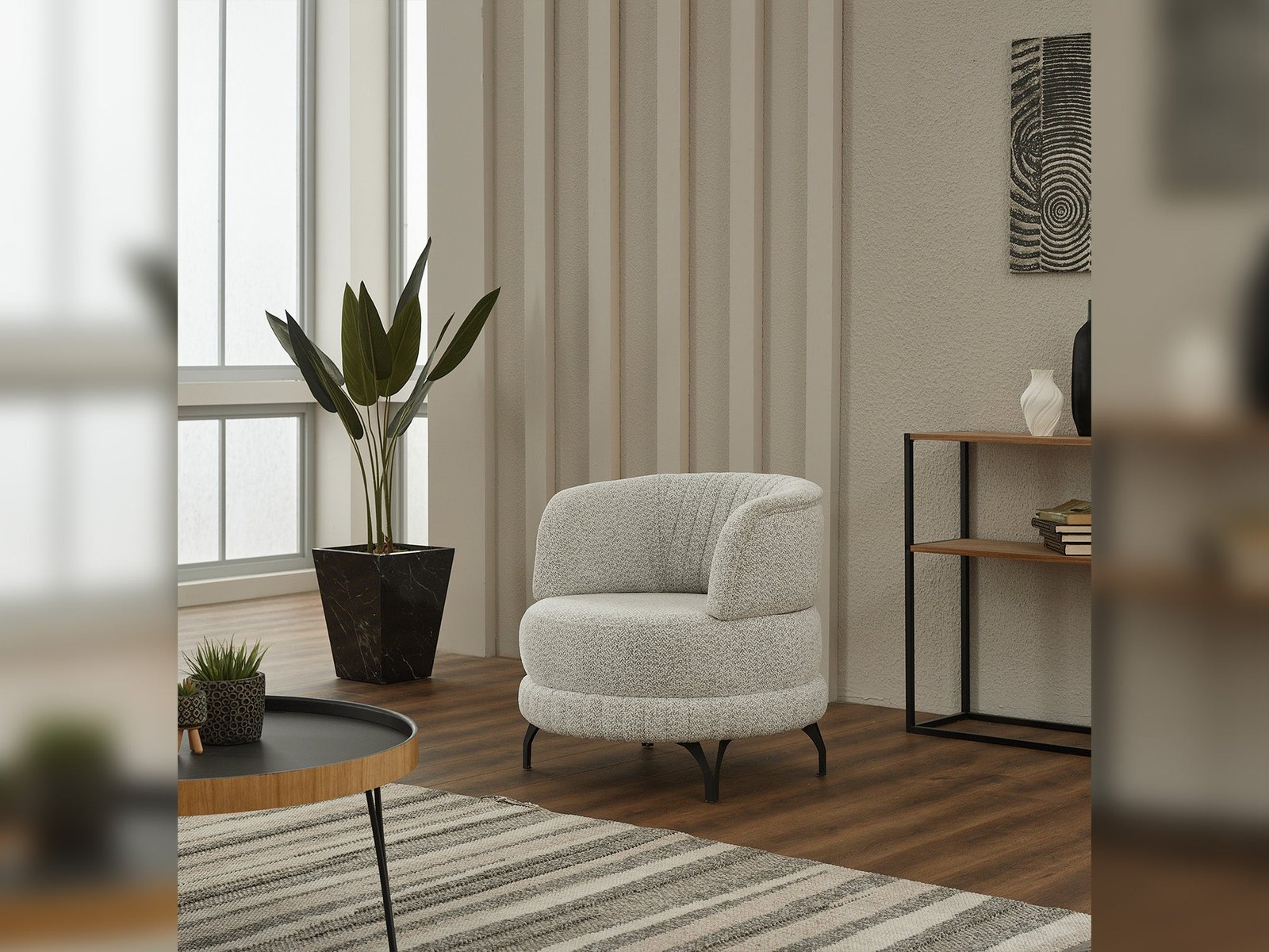 Pierra Chair