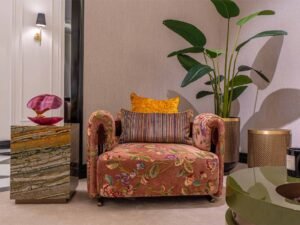 Tamzara End Table (Marble)