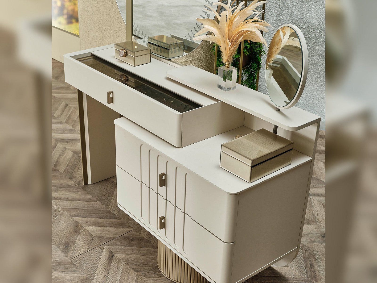Second image of Verona Dresser With Mirror