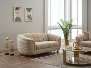 Victoria_Livingroom_10.jpg