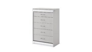 glam_chest_1500_975.jpg